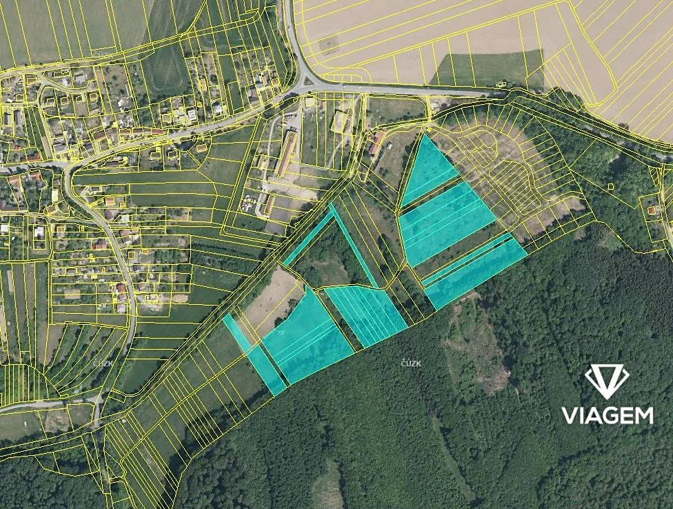 Prodej podílu 9/173 pole 2501 m²